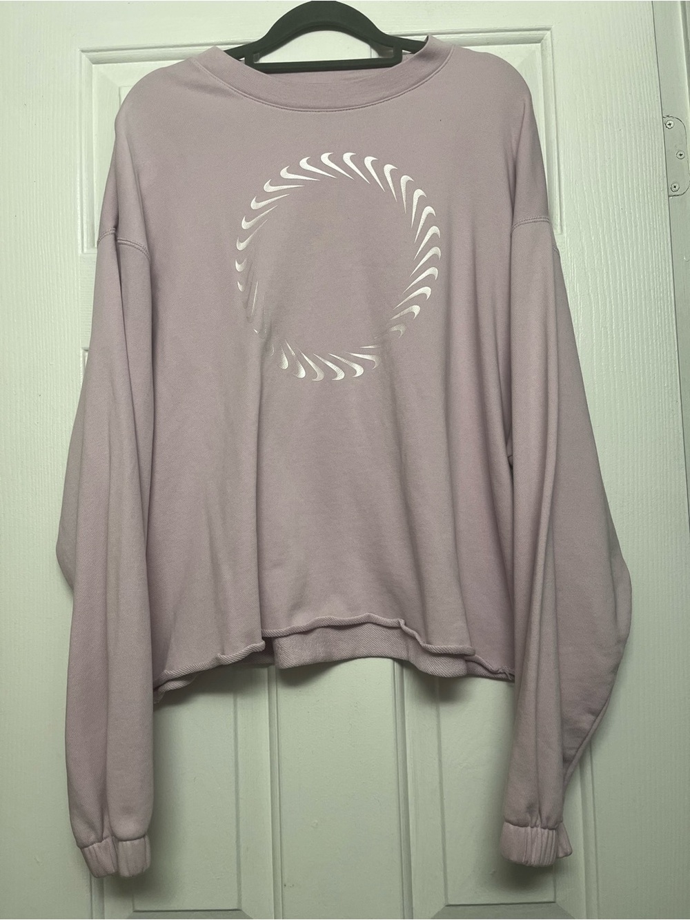 Nike Lavender Graphic Crew Sweatshirt